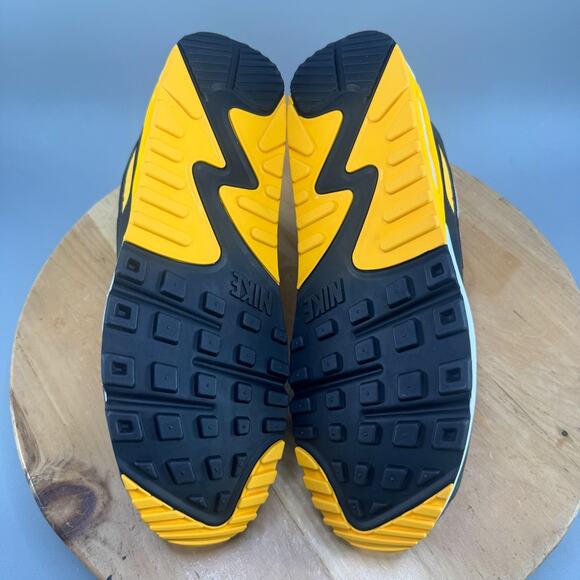 Nike Air Max 90 Men's Size 16 Shoes University Gold Cool Grey DM0029-008 NEW - Picture 7 of 9